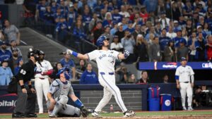 Blue Jays beat Dodgers 11-4 in World Series Game 1 at Rogers Centre