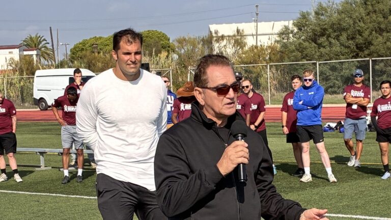 Ex-NFL stars Joe Theismann, Alejandro Villanueva praise league for bringing 'cultural weapon' overseas
