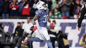 Patriots extend win streak to eight games as Drake Maye leads way vs Jets